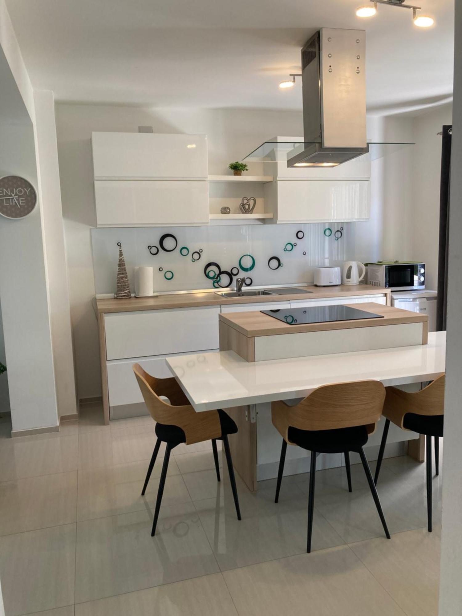 Apartman Sonas With Free Private Parking Карловац Экстерьер фото