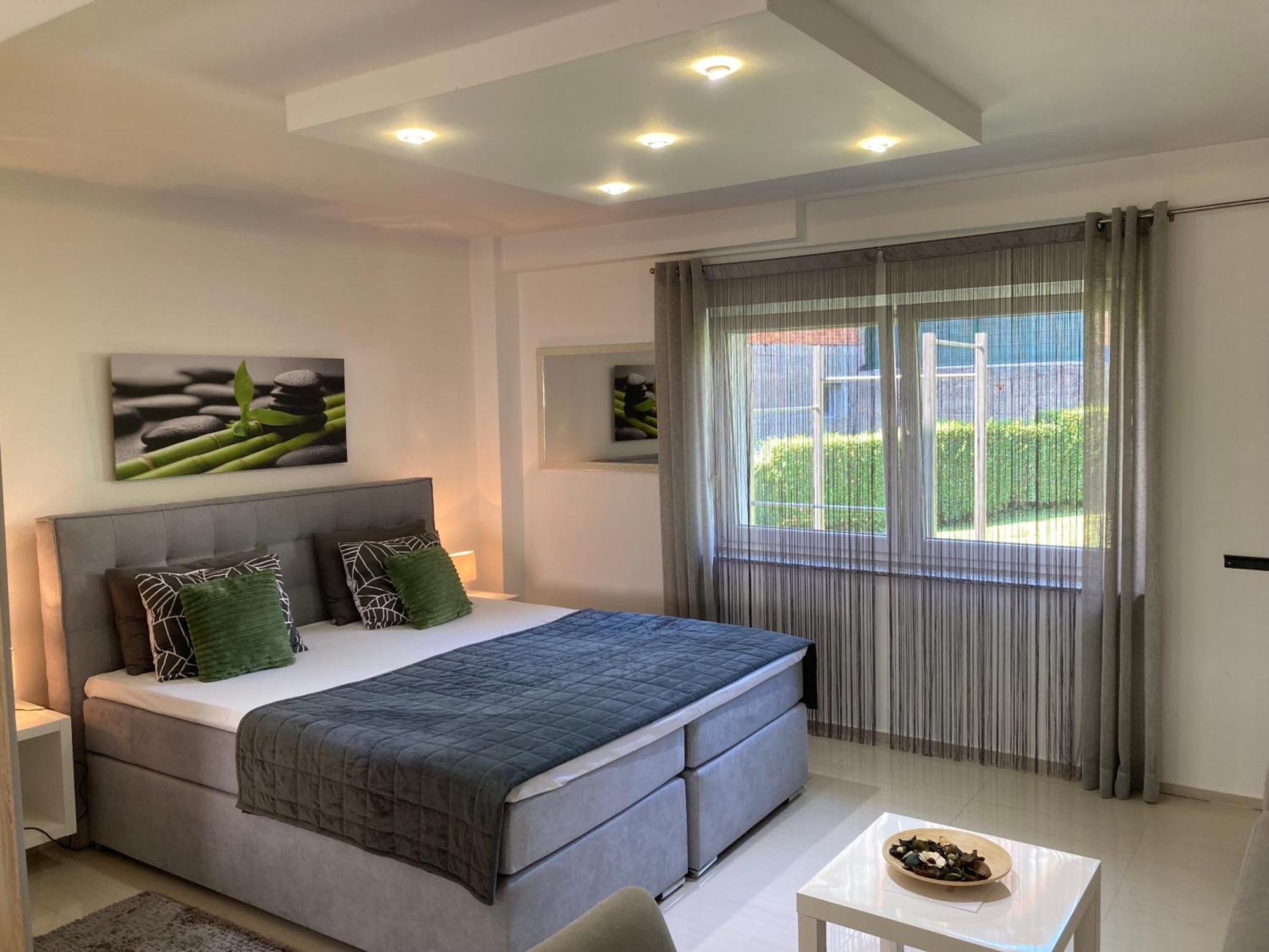 Apartman Sonas With Free Private Parking Карловац Экстерьер фото
